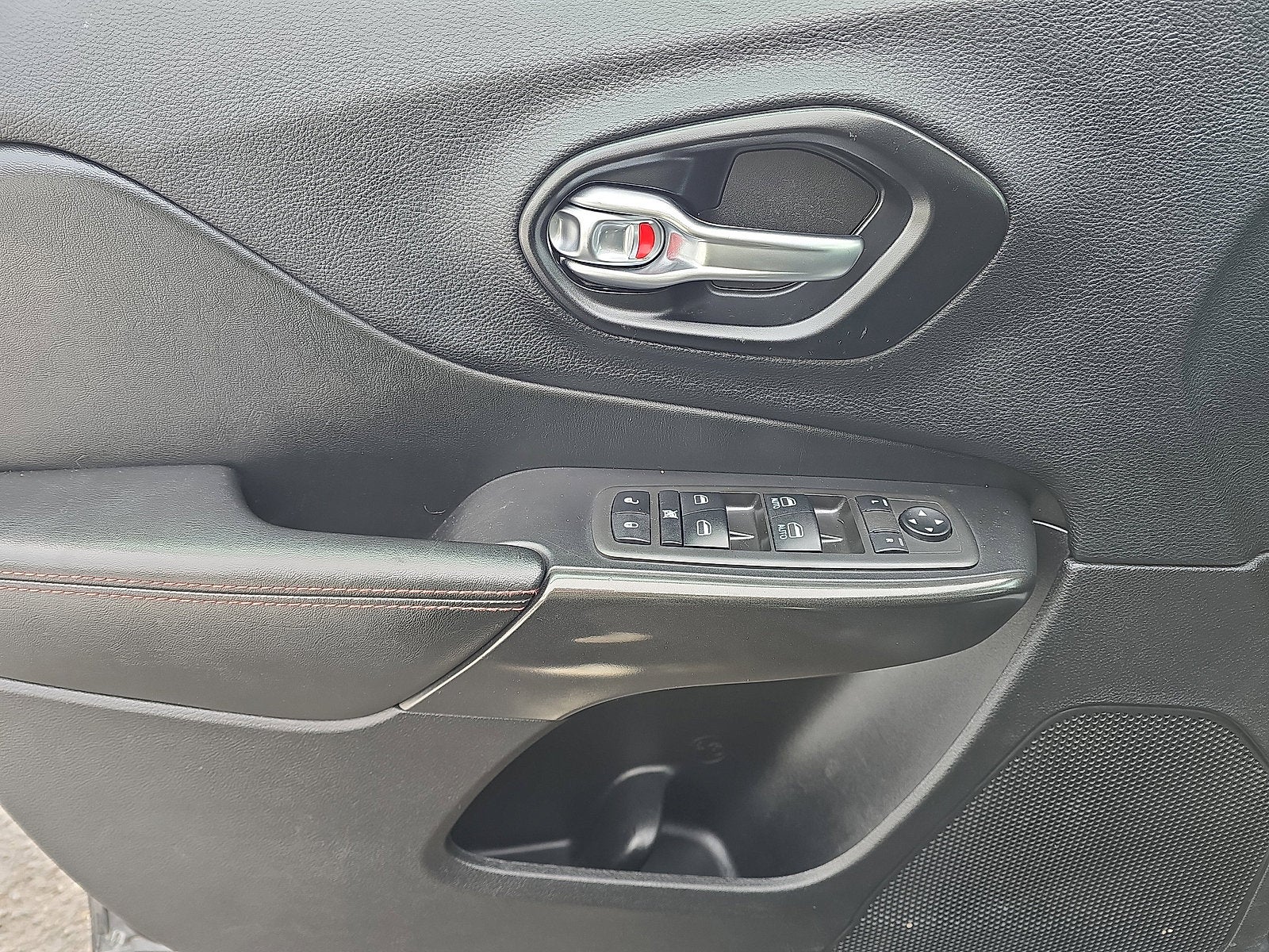 2021 Jeep Cherokee Trailhawk