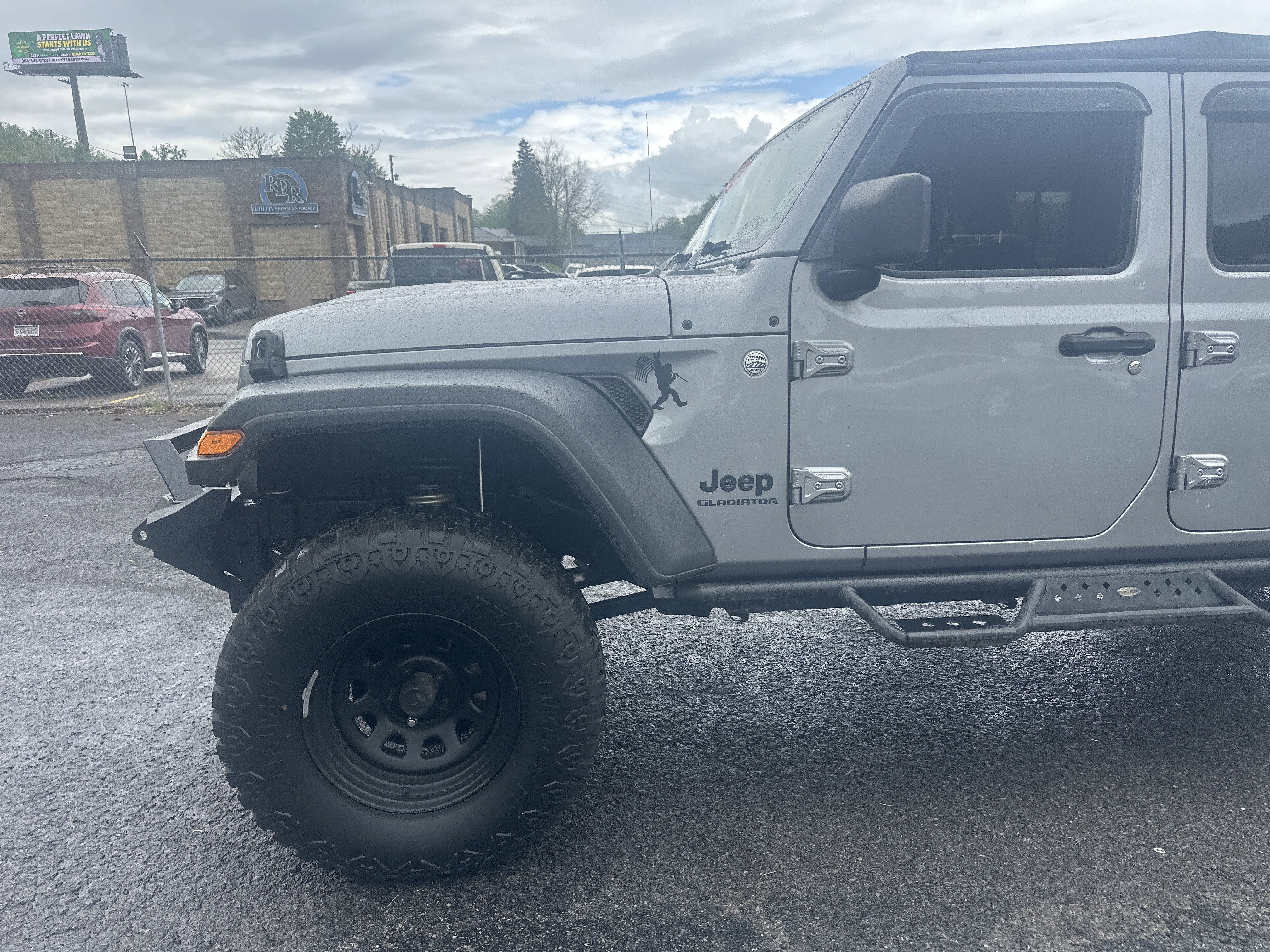 2020 Jeep Gladiator Sport