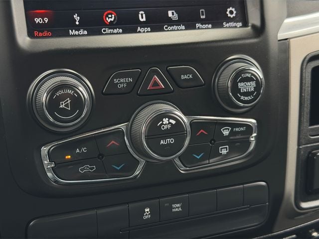 2019 RAM 1500 Classic SLT