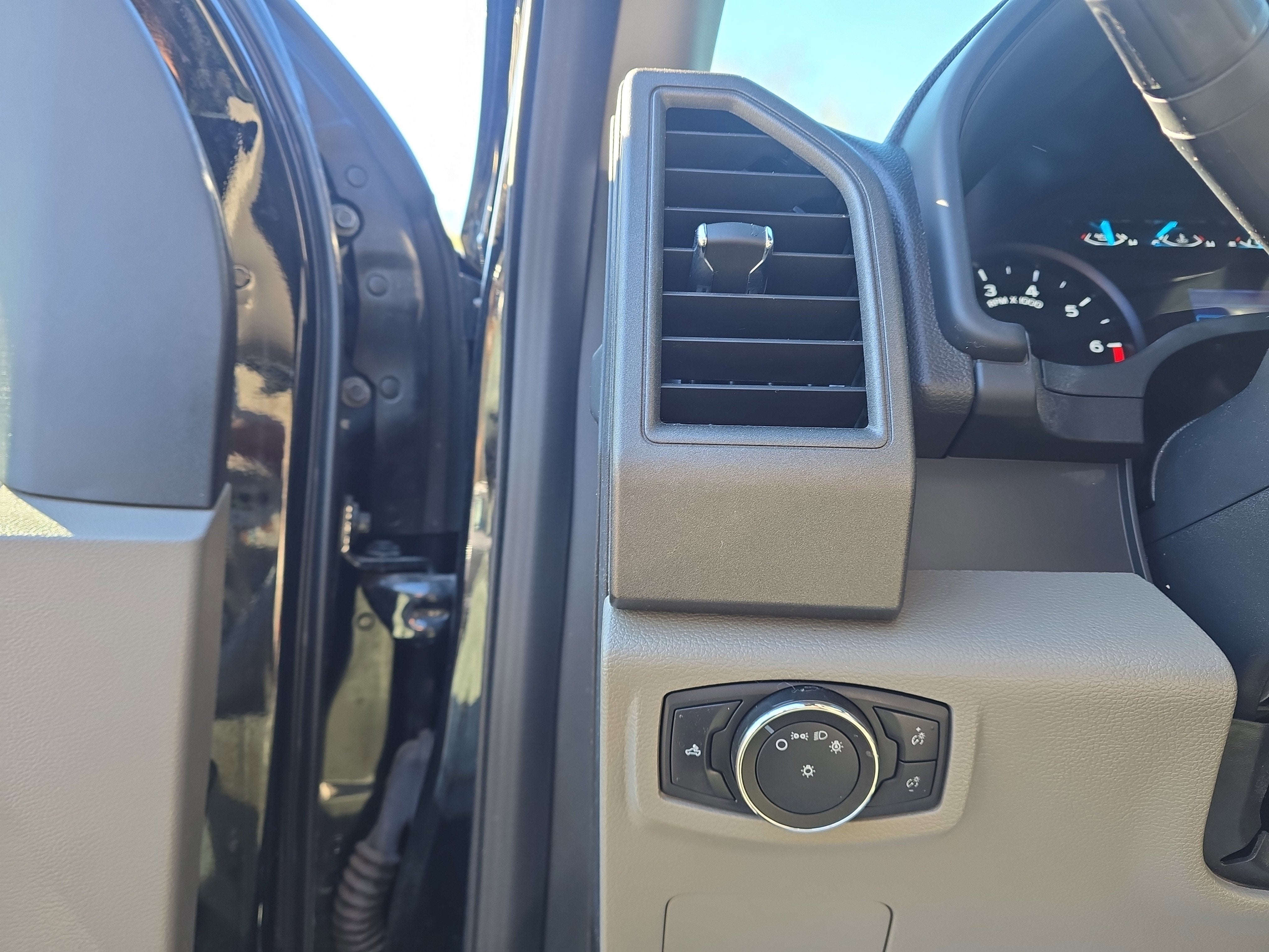 2022 Ford F-350SD XL