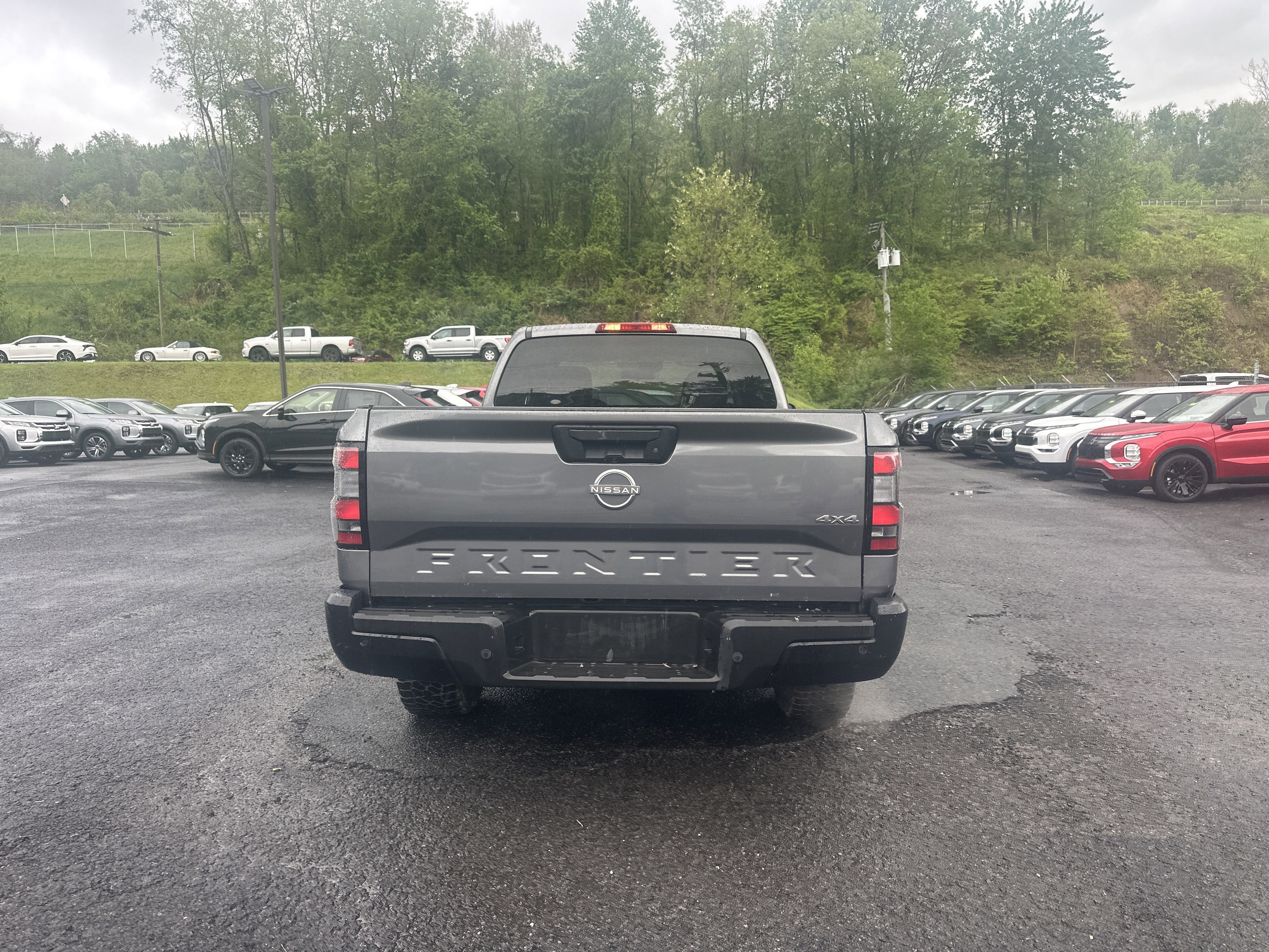 2022 Nissan Frontier S