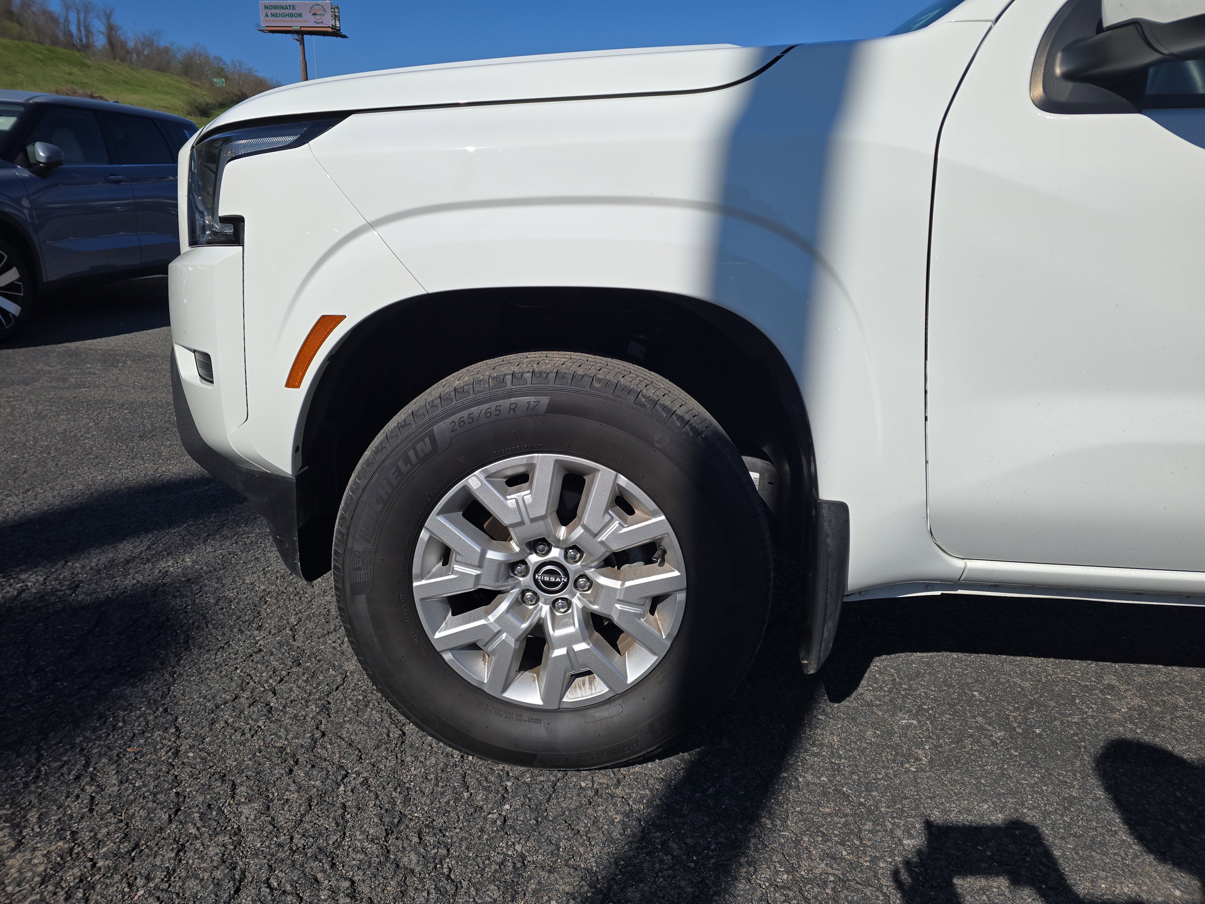 2022 Nissan Frontier SV