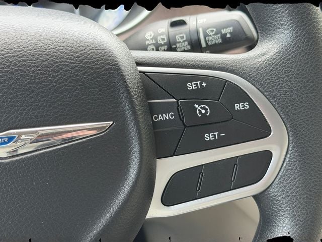 2017 Chrysler Pacifica LX
