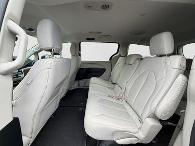 2017 Chrysler Pacifica LX