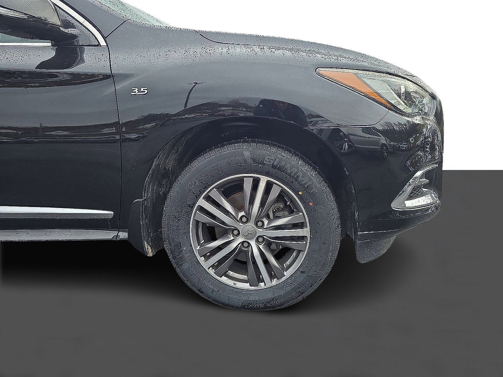 2019 INFINITI QX60 LUXE