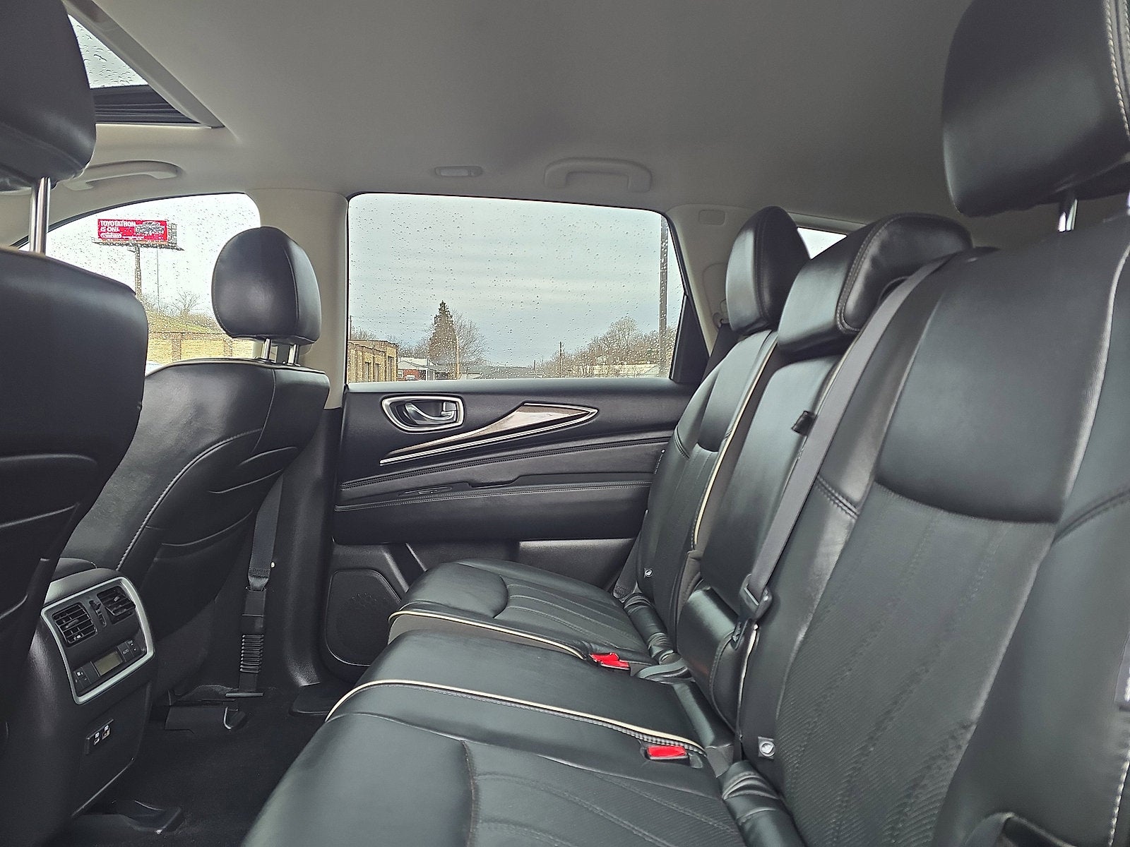 2019 INFINITI QX60 LUXE