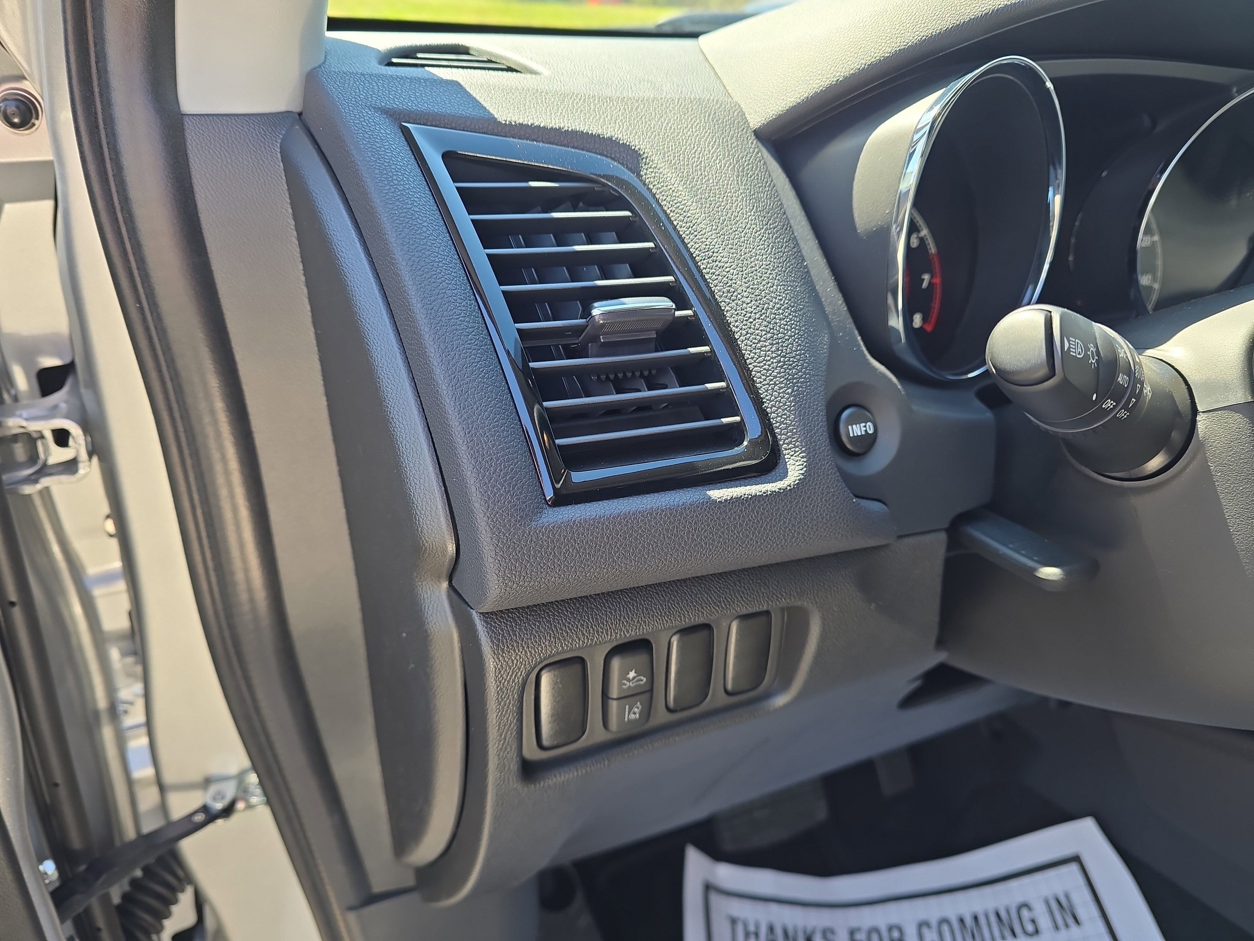 2026 Mitsubishi Outlander Sport 2.0 LE