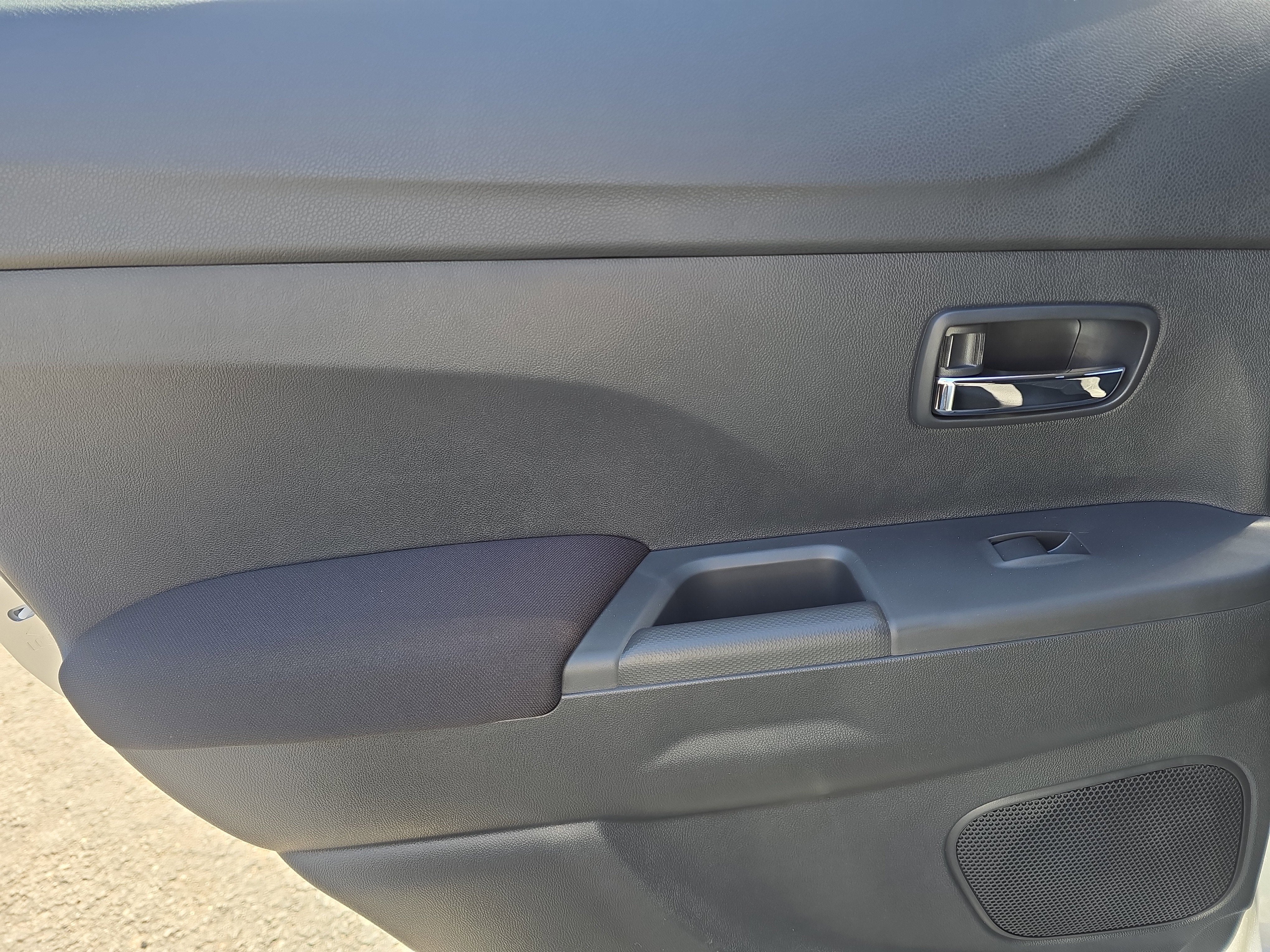 2026 Mitsubishi Outlander Sport 2.0 LE