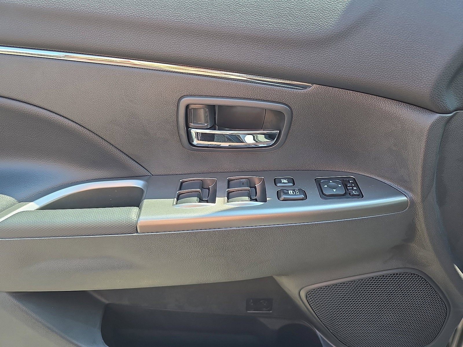 2025 Mitsubishi Outlander Sport 2.0 LE