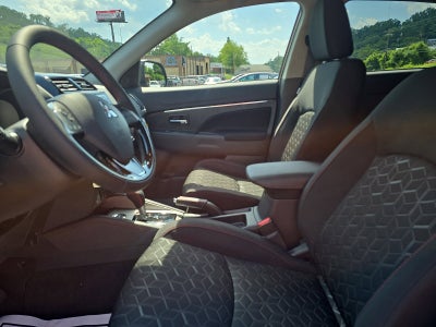 2025 Mitsubishi Outlander Sport 2.0 LE