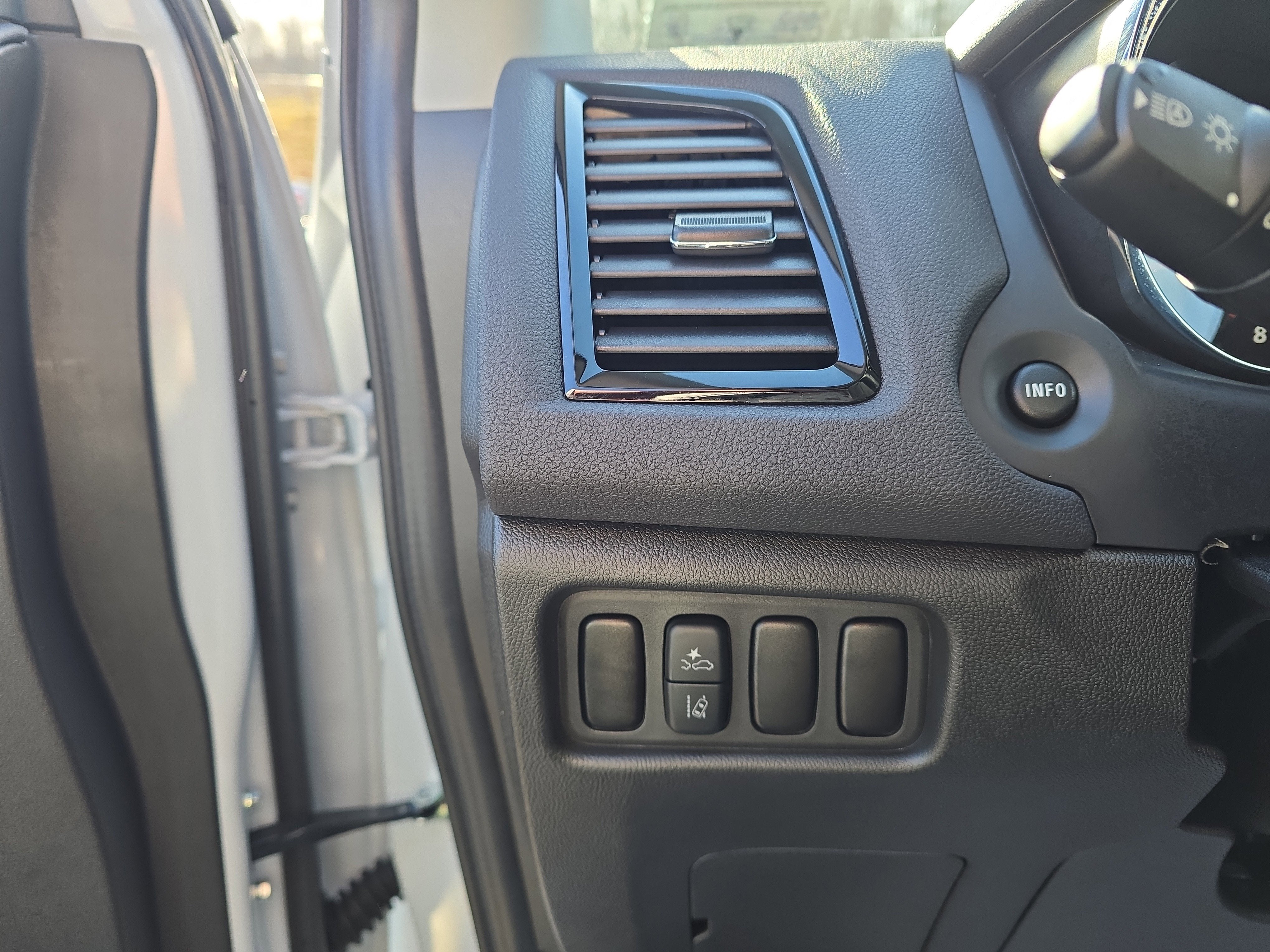 2026 Mitsubishi Outlander Sport 2.0 LE