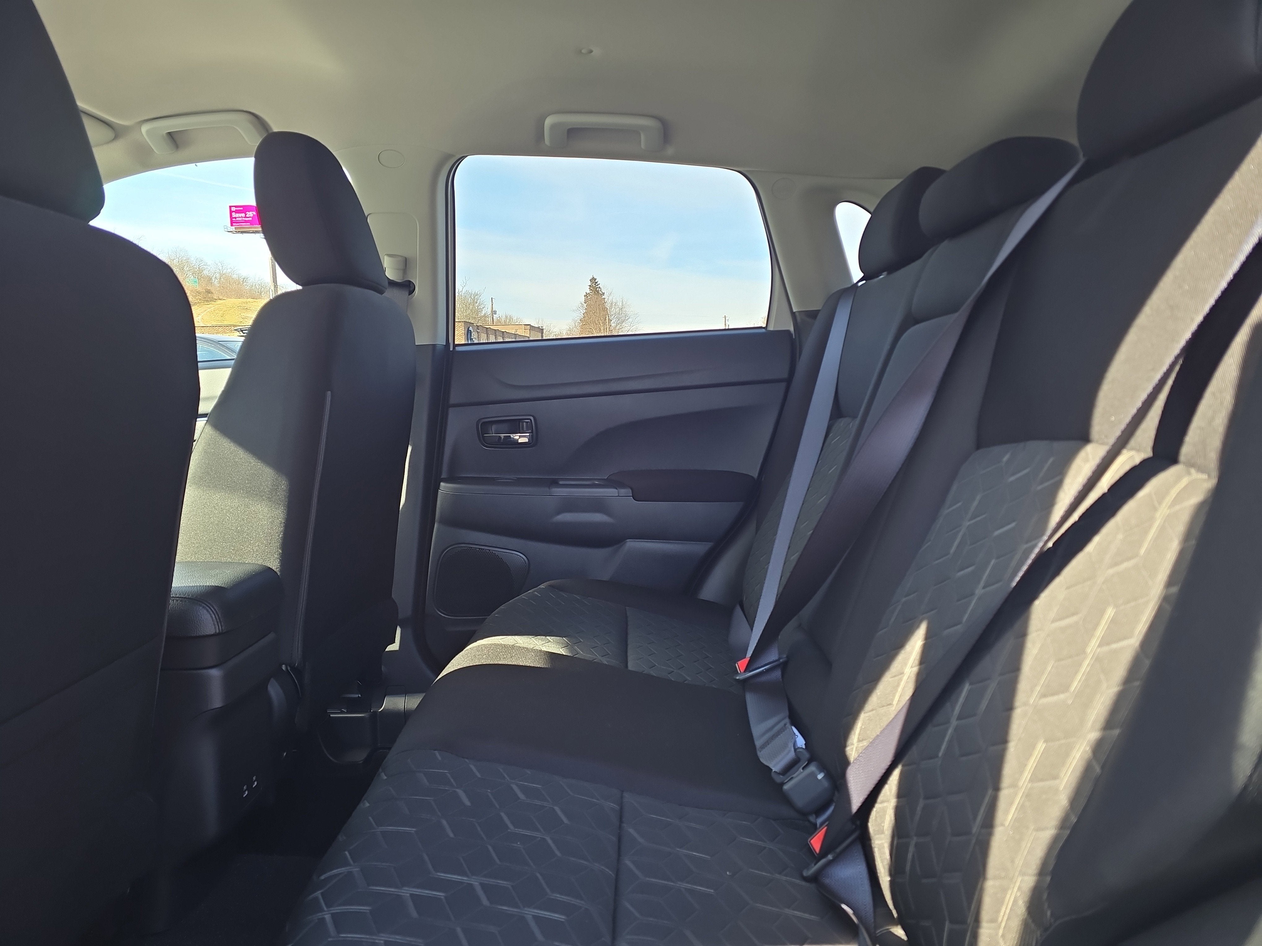 2026 Mitsubishi Outlander Sport 2.0 LE