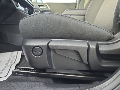 2025 Mitsubishi Outlander ES