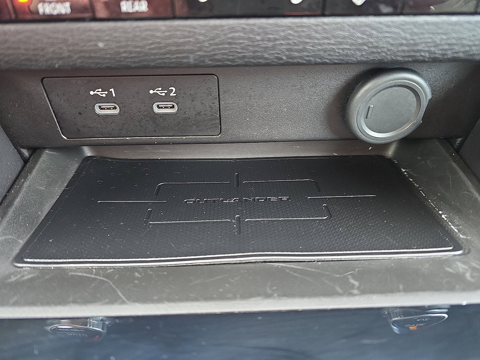 2025 Mitsubishi Outlander ES