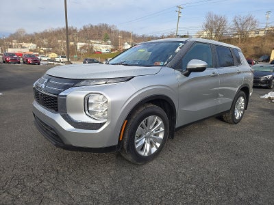 2025 Mitsubishi Outlander ES