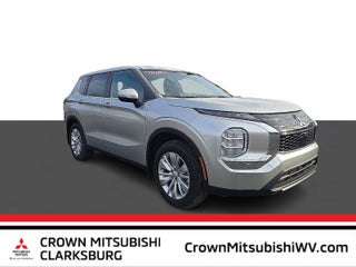 2025 Mitsubishi Outlander ES