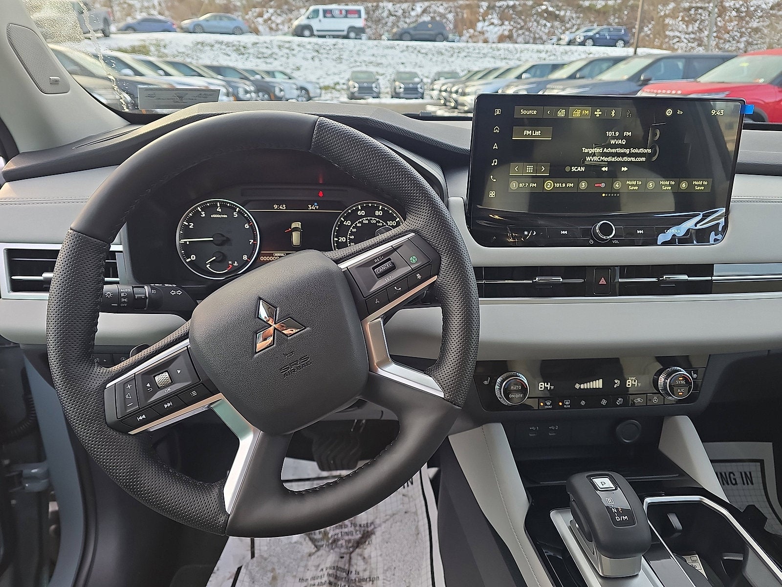 2026 Mitsubishi Outlander SE