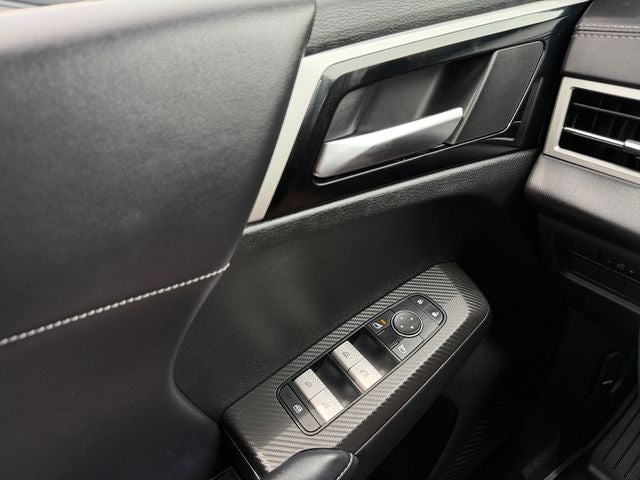 2022 Mitsubishi Outlander Black Edition