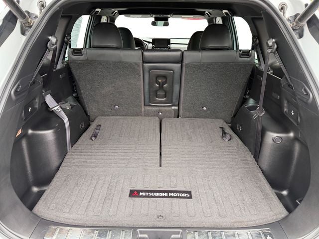 2022 Mitsubishi Outlander Black Edition