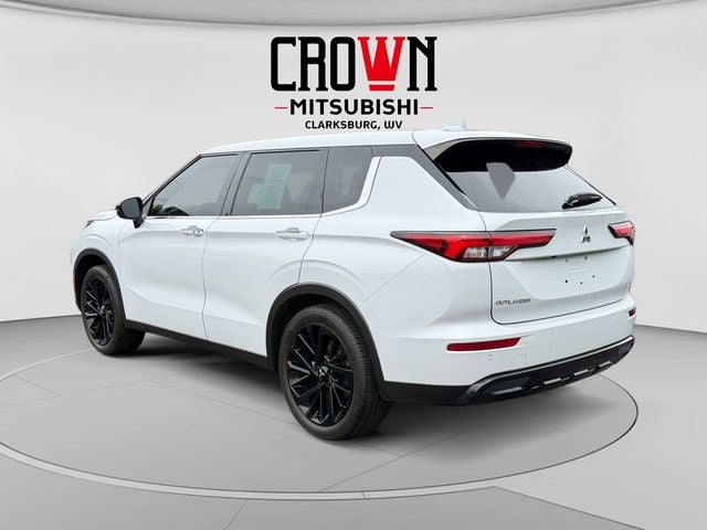 2022 Mitsubishi Outlander Black Edition