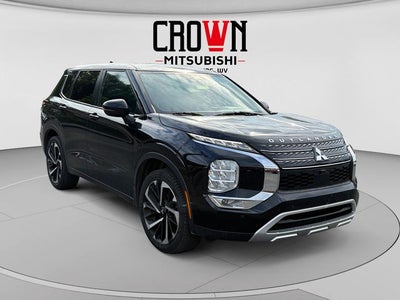 2022 Mitsubishi Outlander Base