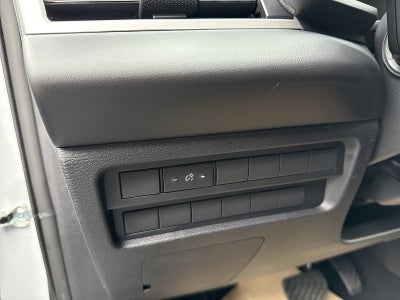 2025 Mitsubishi Outlander ES