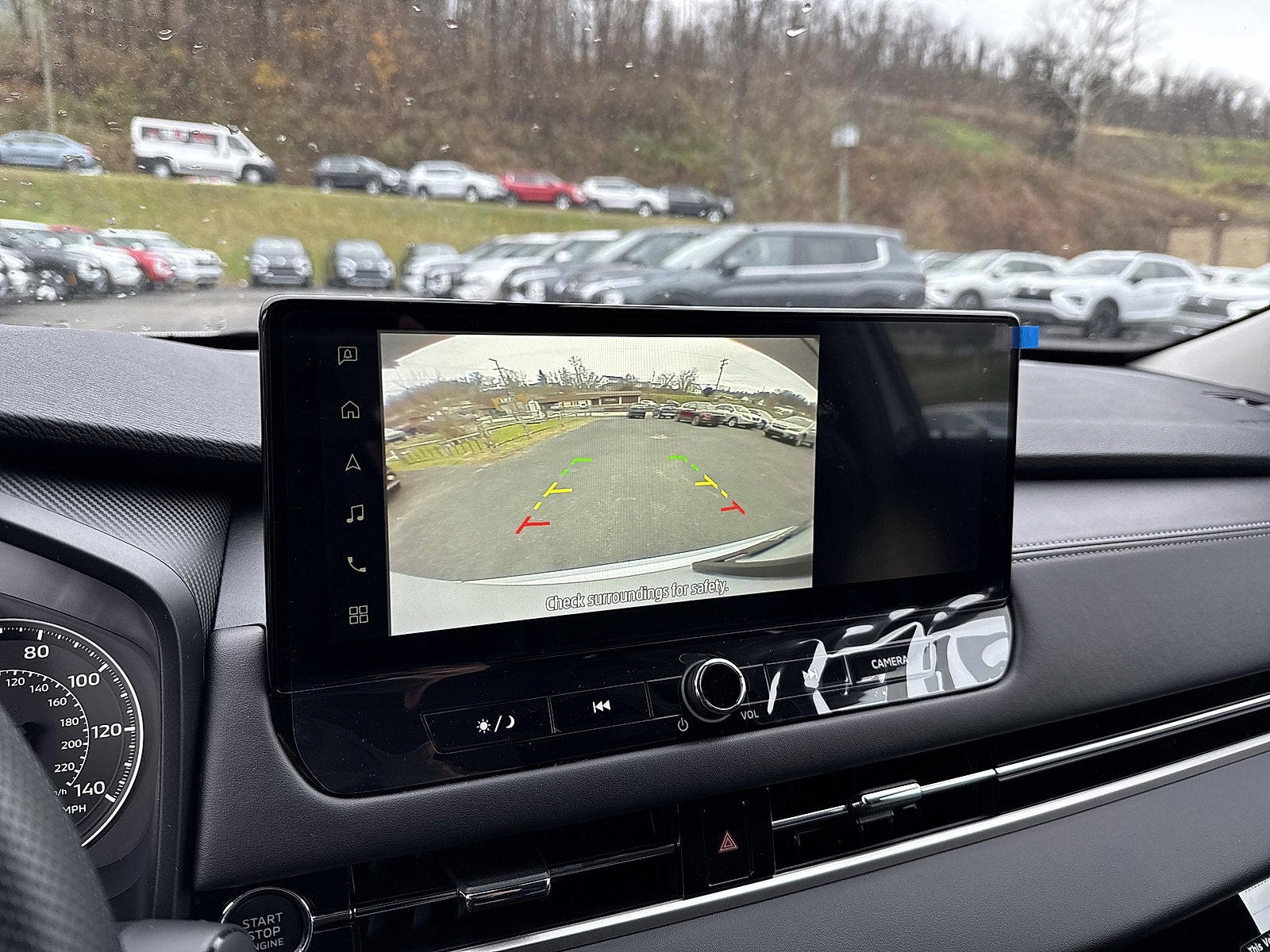 2025 Mitsubishi Outlander ES