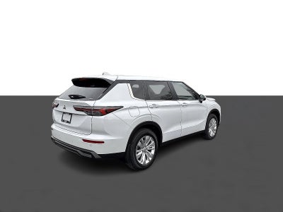 2025 Mitsubishi Outlander ES