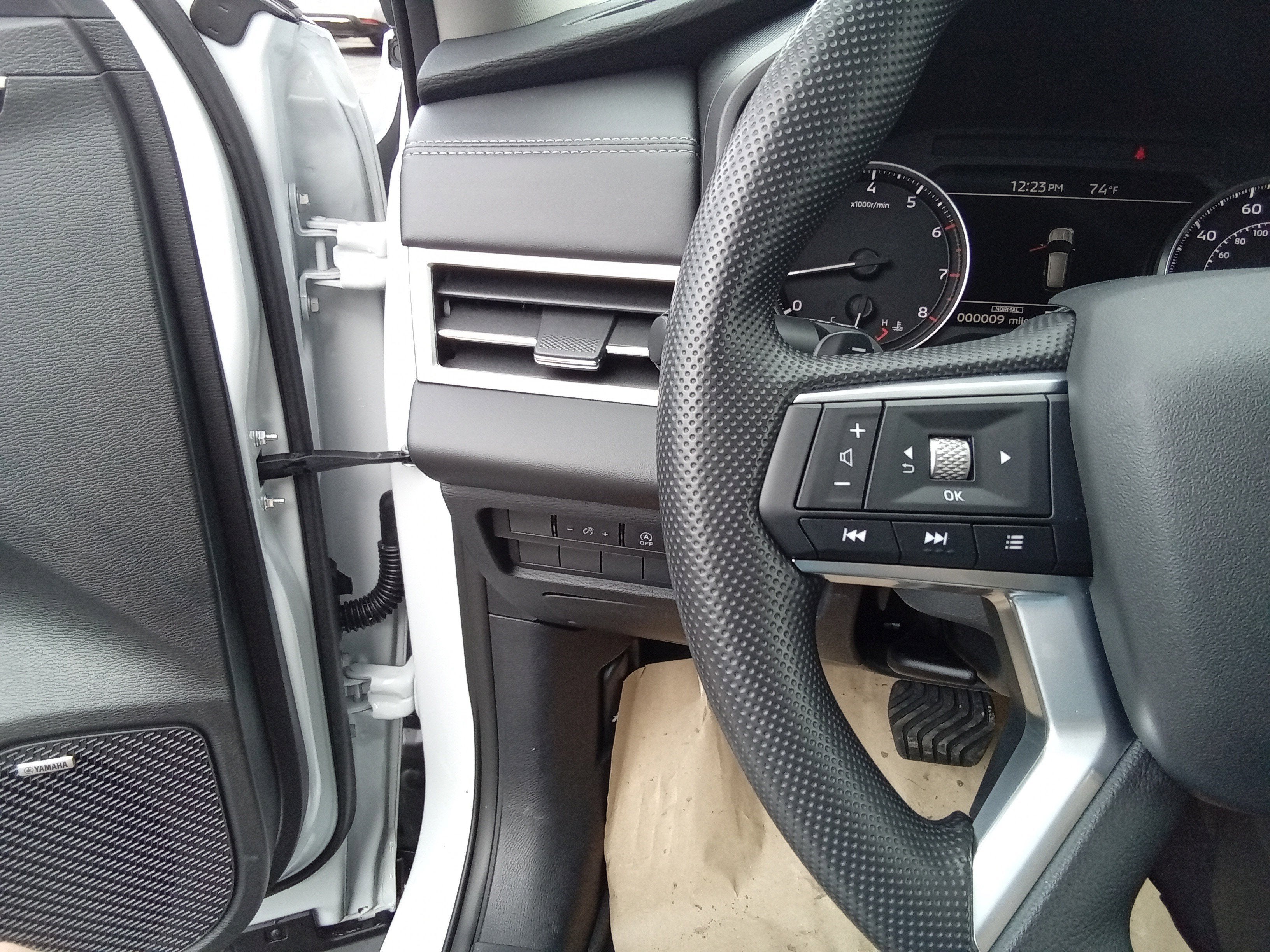 2026 Mitsubishi Outlander ES