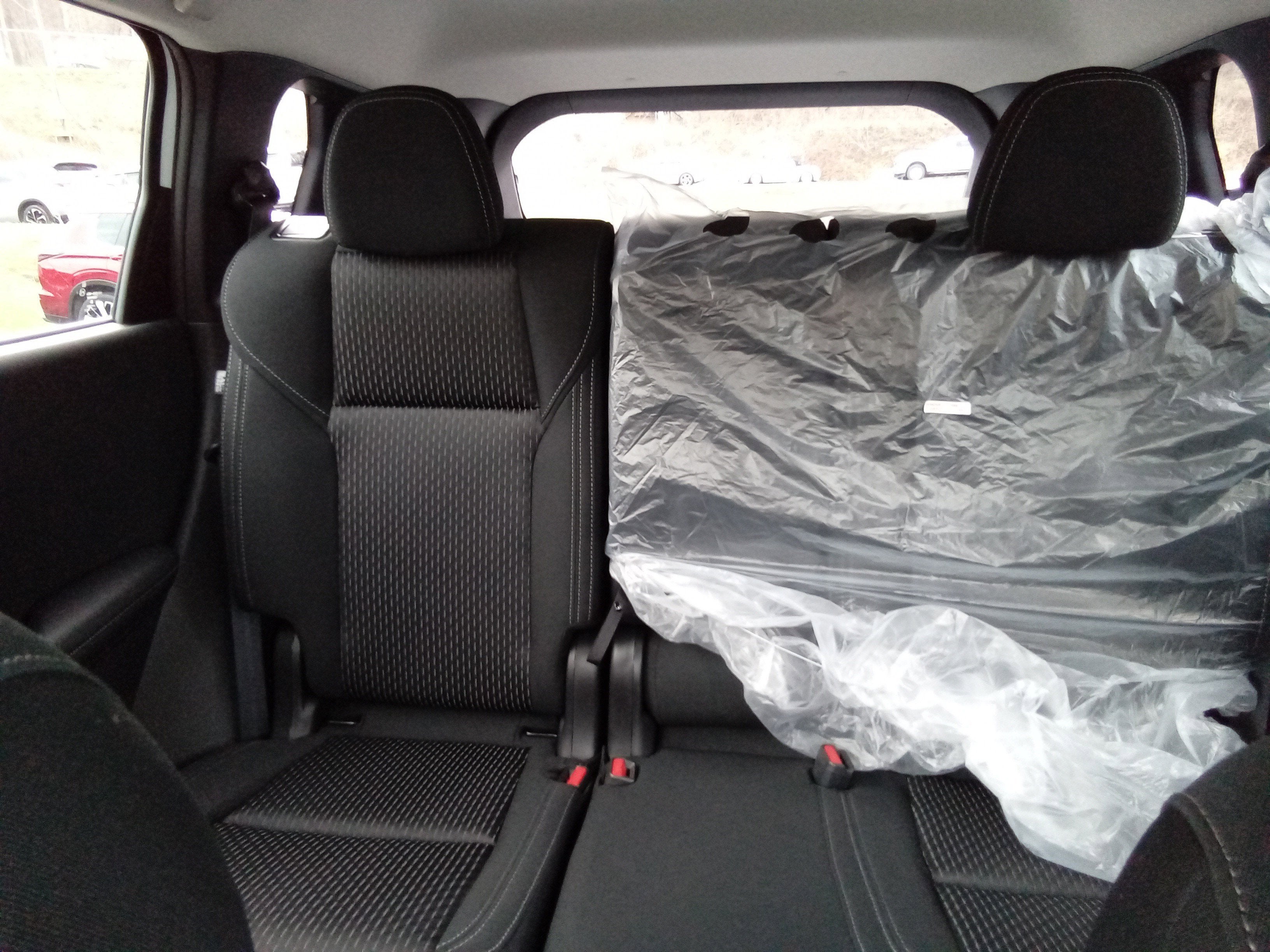 2026 Mitsubishi Outlander ES