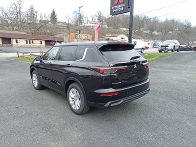 2026 Mitsubishi Outlander ES