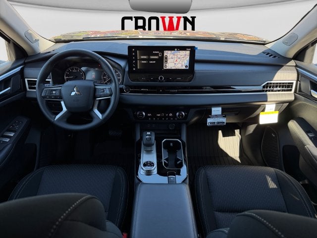 2026 Mitsubishi Outlander ES