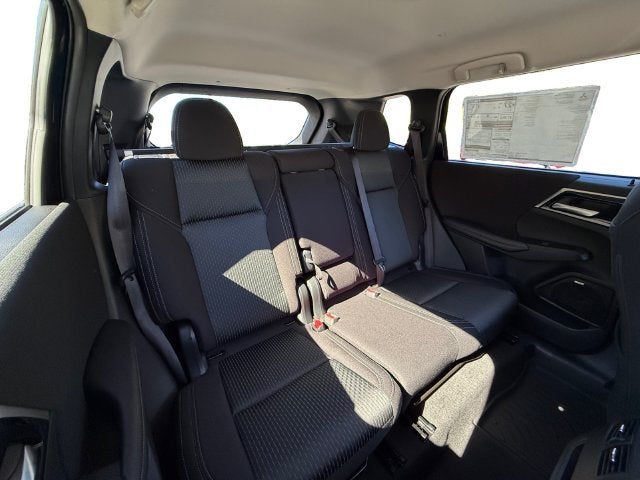 2026 Mitsubishi Outlander ES