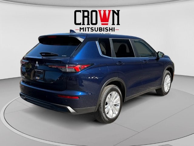 2026 Mitsubishi Outlander ES