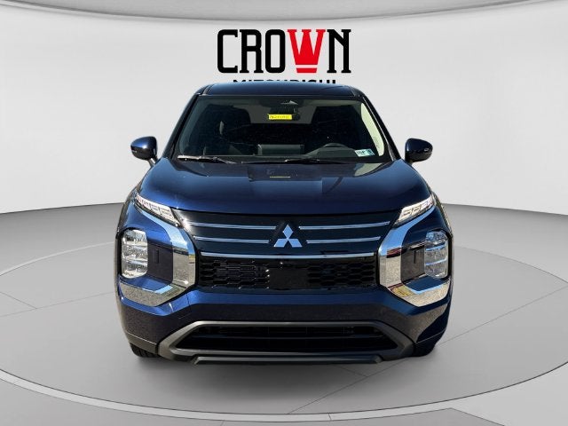 2026 Mitsubishi Outlander ES
