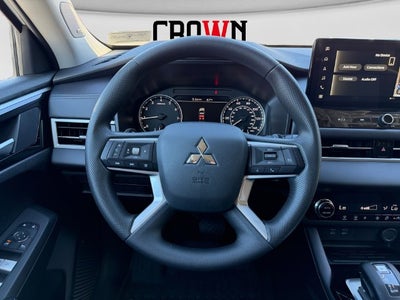 2026 Mitsubishi Outlander ES