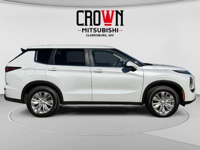 2026 Mitsubishi Outlander ES