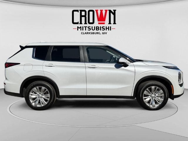 2026 Mitsubishi Outlander ES