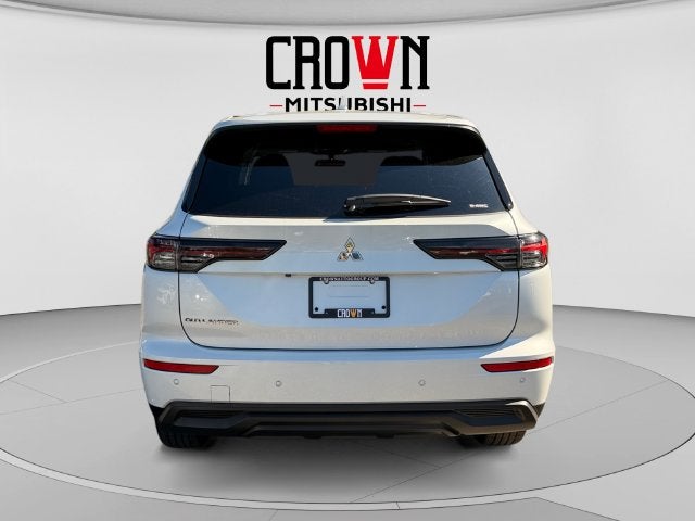 2026 Mitsubishi Outlander ES