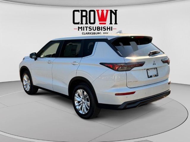 2026 Mitsubishi Outlander ES