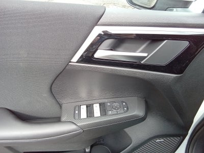 2026 Mitsubishi Outlander ES