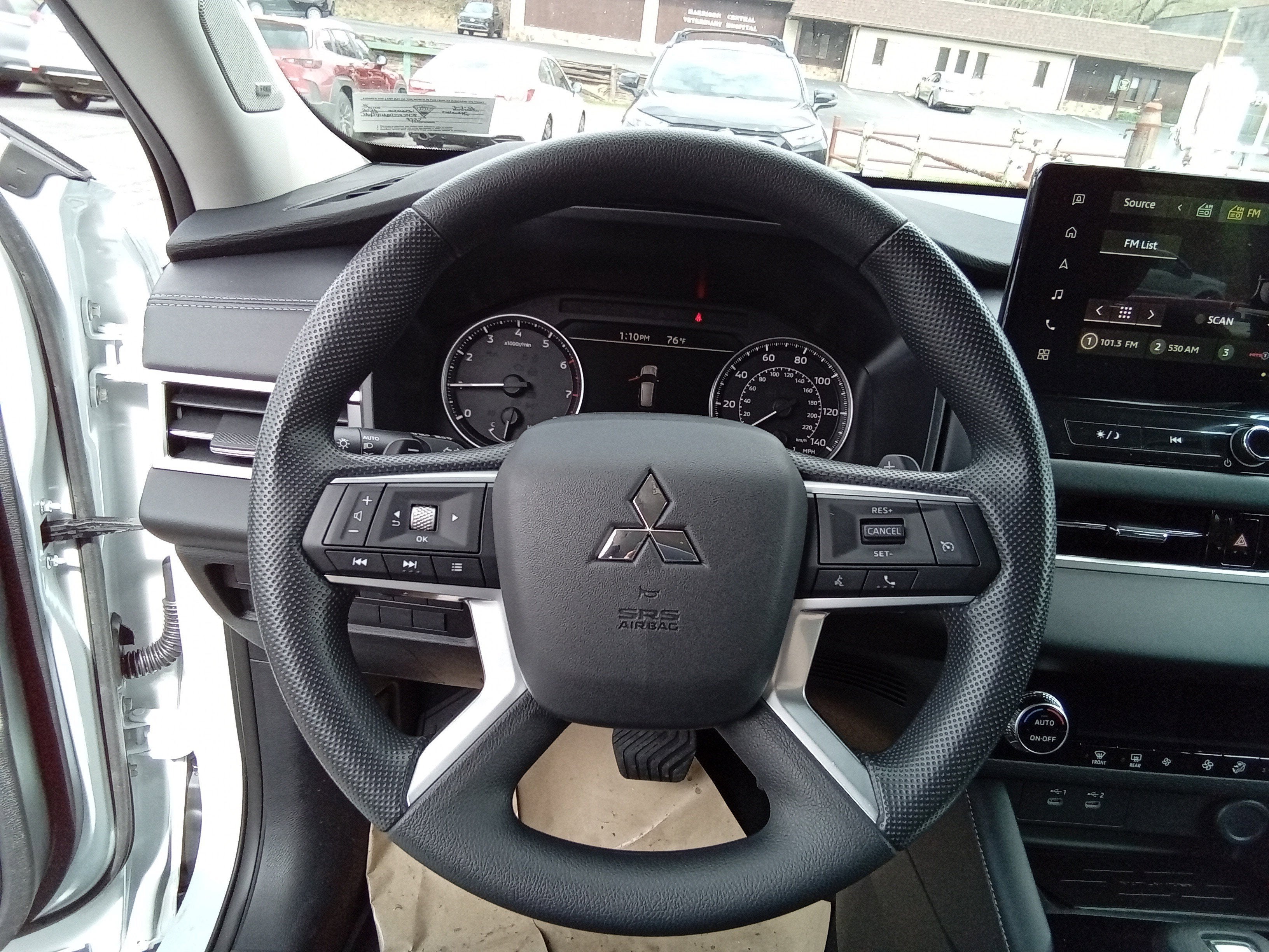 2026 Mitsubishi Outlander ES