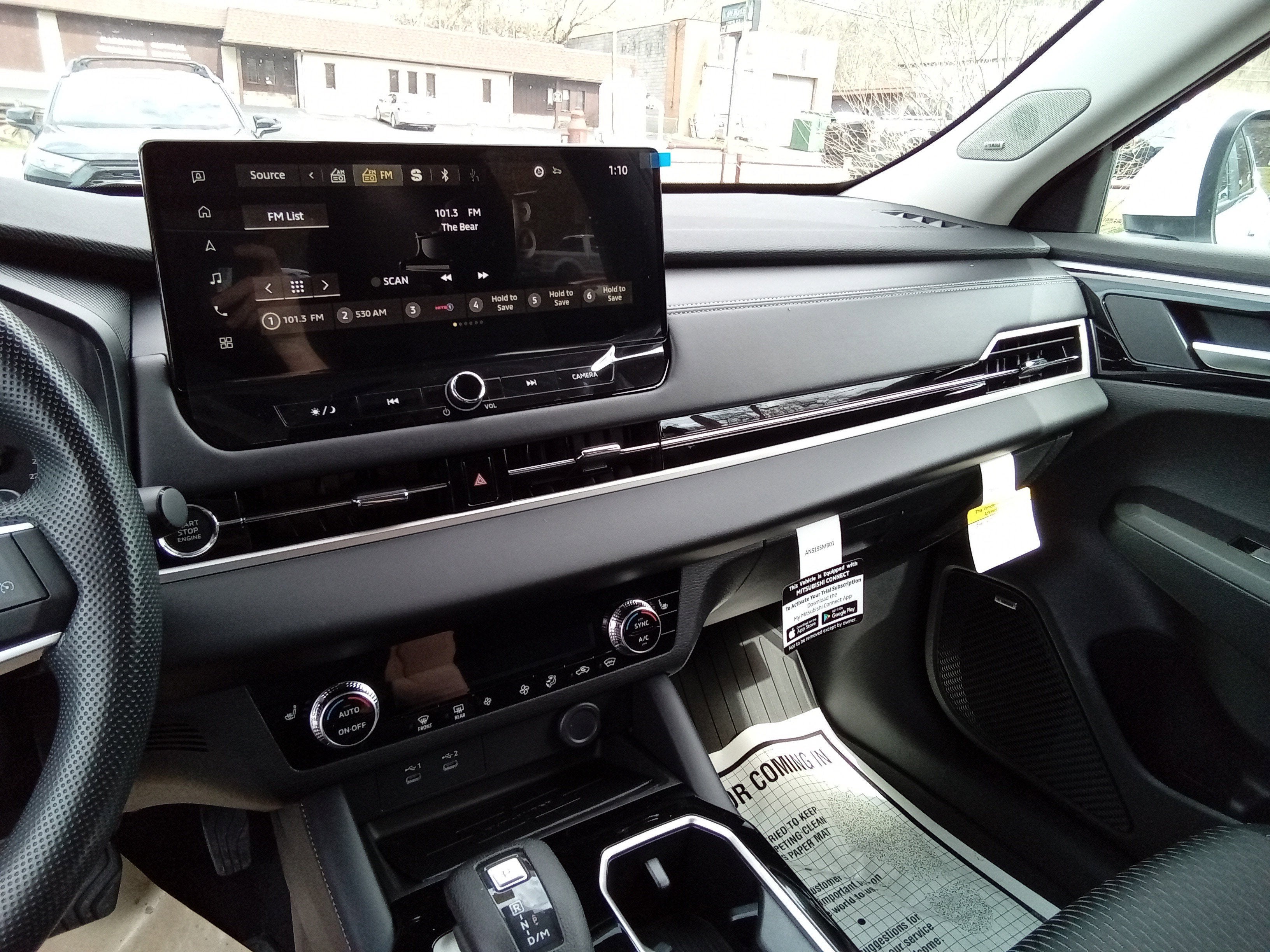 2026 Mitsubishi Outlander ES