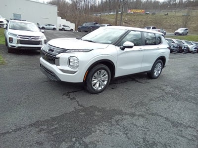 2026 Mitsubishi Outlander ES