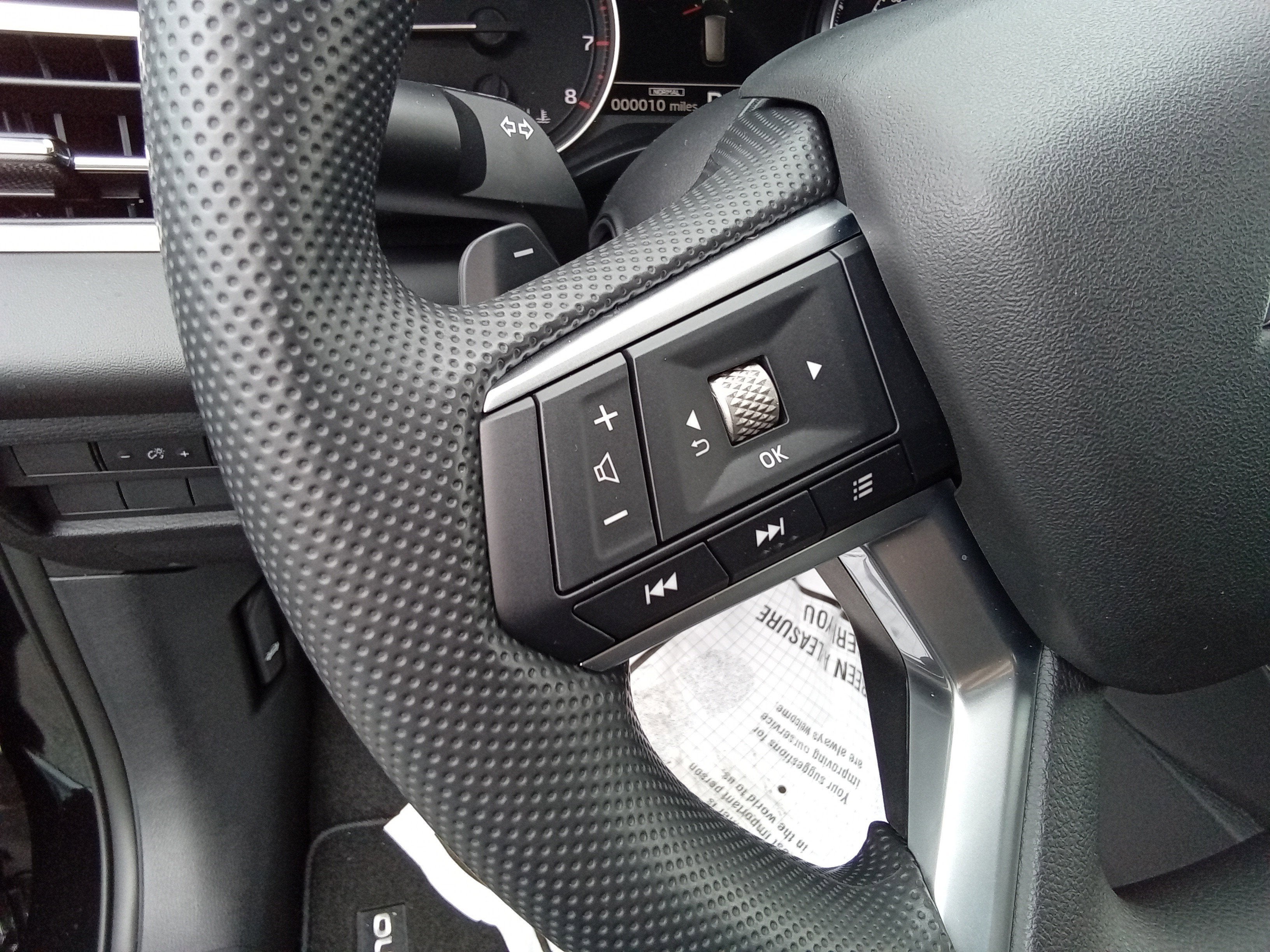 2026 Mitsubishi Outlander ES