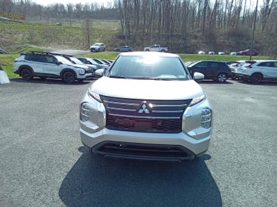 2026 Mitsubishi Outlander ES