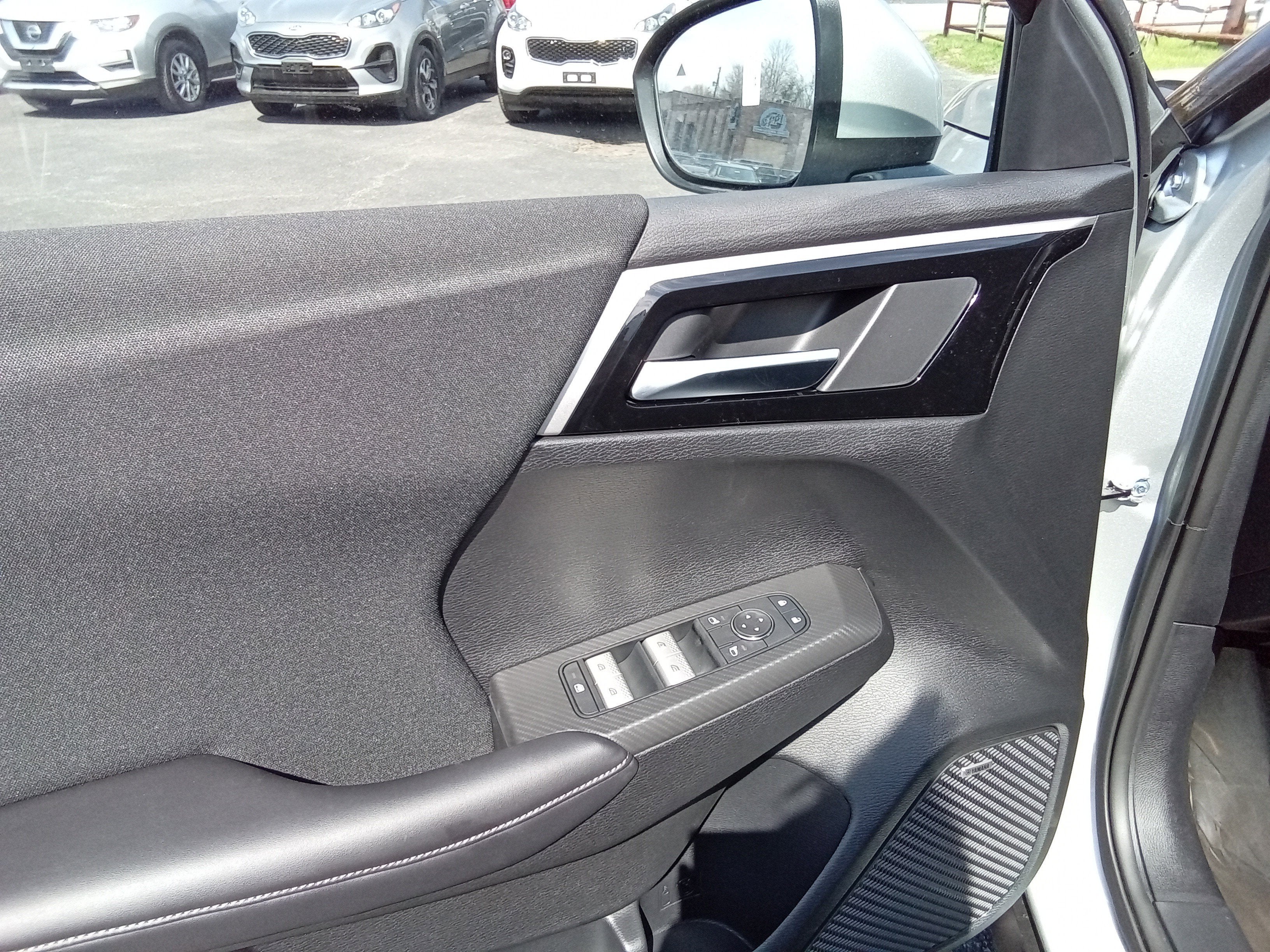 2026 Mitsubishi Outlander ES