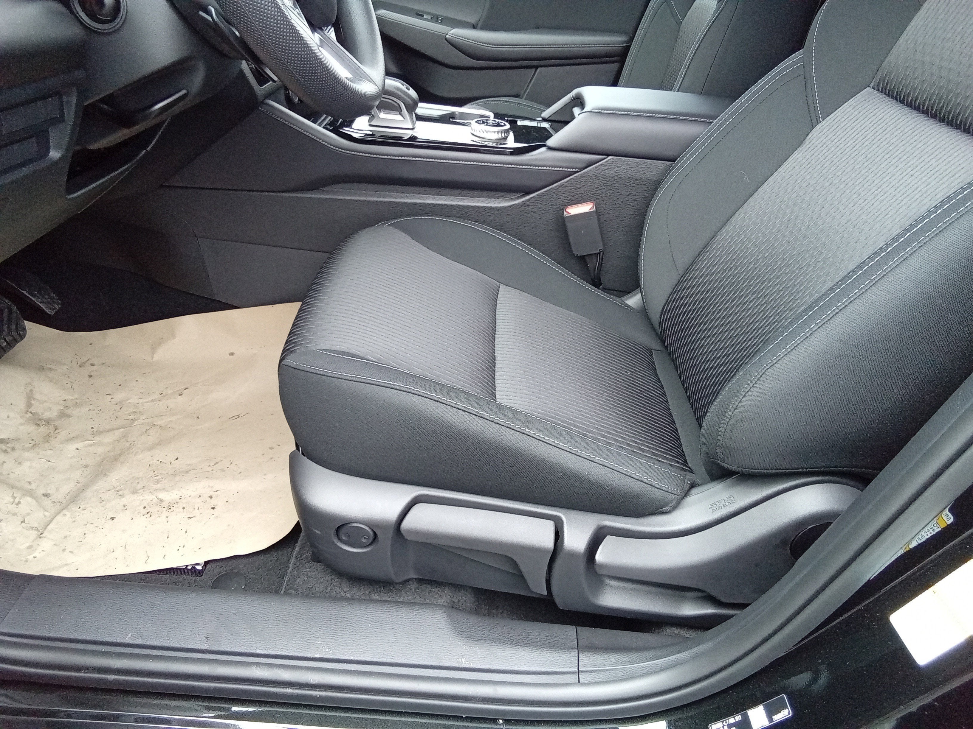 2026 Mitsubishi Outlander ES