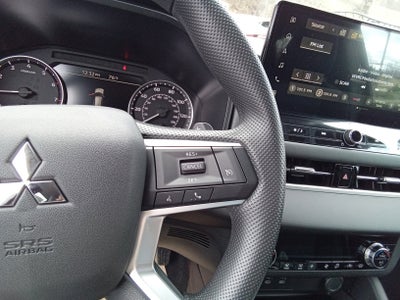 2026 Mitsubishi Outlander ES