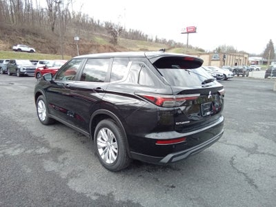 2026 Mitsubishi Outlander ES